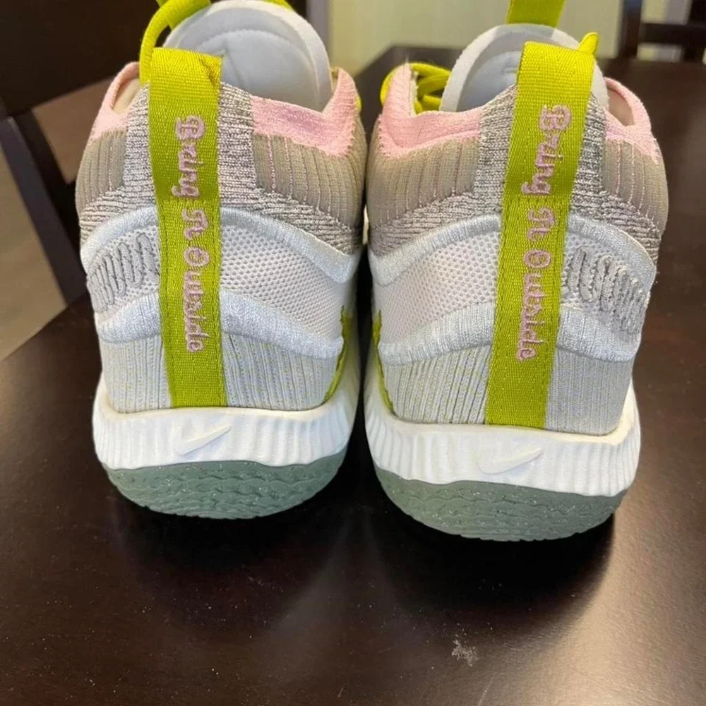 Nike Cosmic Unity 3 Phantom Bright Cactus Size 11 DV9087–001 Pre-Owned Sup Clean